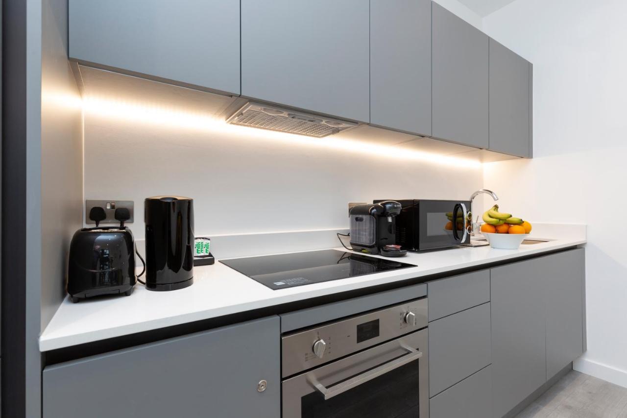 The Atrium Apartment มิลตันคีนส์ ภายนอก รูปภาพ
